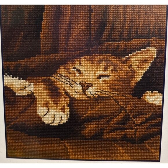 DMC Deco Sleepy Cat Counted Cross Stitch Kit 6"x6" Kitten Easy Quick - Picture 2 of 5